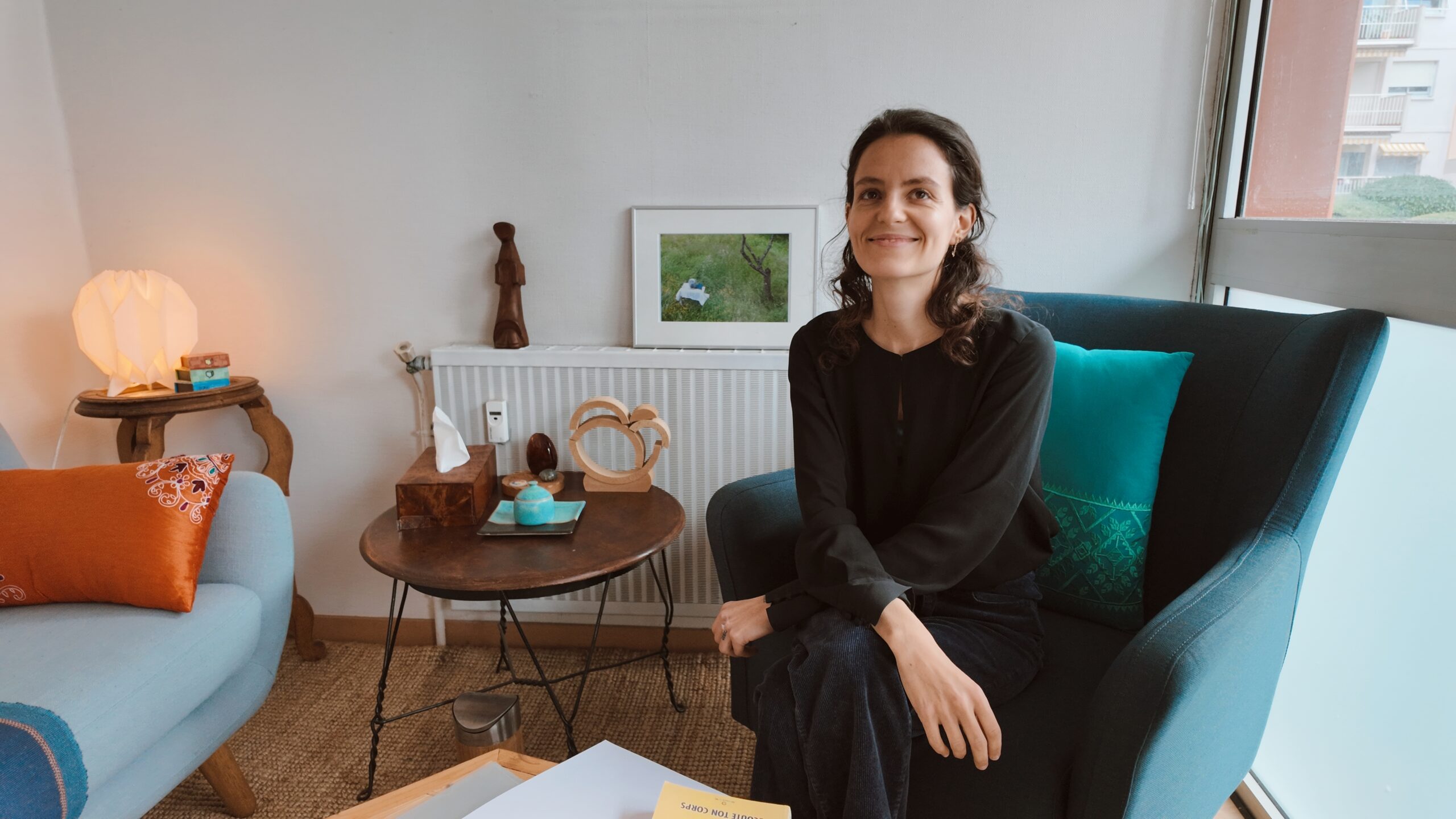Lisa espaces thérapie Professionnel du bien-être Psychothérapeute, coach, thérapeute, thérapies, développement personnel. Epanouissement personnel, professionnel, santé optimale. Quête de sens personnel, professionnel, reconversion professionnelle accompagnement individuel, coaching, ateliers, santé optimale, bien-être, prendre soin de soi, reconversion professionnelle, gestion du stres, éco-anxiété, gestion des émotions, inde, rishikesh, école de yoga, jeune intermittent du soir, hygiène de vie saine, méditation vipassana, bouddha, ayurveda bols tibétains singing bowls guérison par les bols tibétains relaxation détente sérénité libération des tensions consultations individuelles cabinet psychothérapie psychothérapeute thérapeute coach de vie holistique