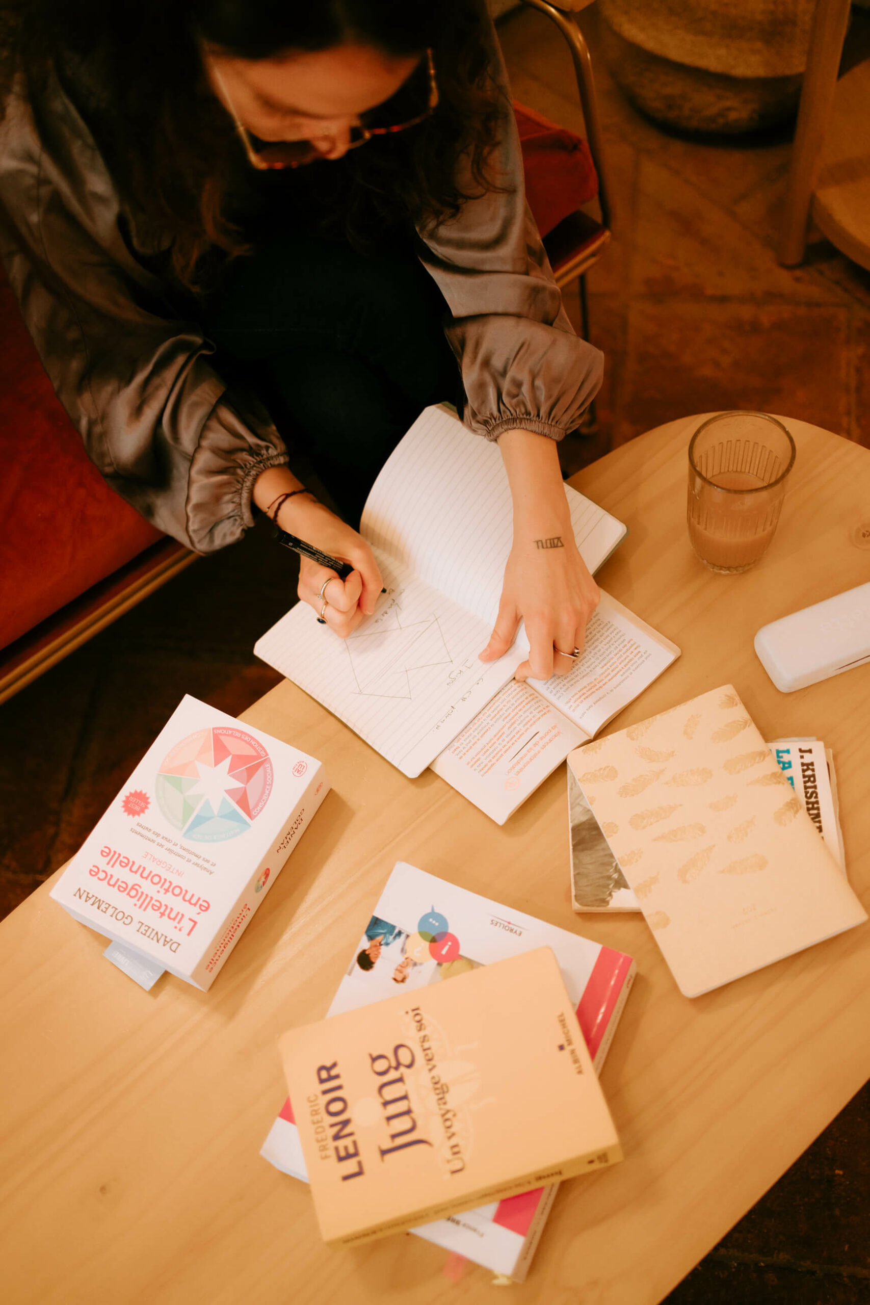 accompagnement reconversion professionnelle retrouver du sens dans sa vie trouver sa voie professionnelle psychothérapeute reconversion Toulouse coach reconversion professionnelle  ikigai et sens de la vie accompagnement pour femmes et hommes en quête de sens équilibre vie pro et perso retrouver confiance, sérénité et clarté coaching de vie aligné et bienveillant développement personnel reconnexion à soi et à ses émotions libération émotionnelle et confiance en soi accompagnement bien-être et sérénité vie alignée, épanouie et inspirante transition professionnelle consciente psychologie positive et pleine conscience mission de vie et transformation intérieure accompagnement thérapeutique holistique voyage intérieur et connaissance de soi